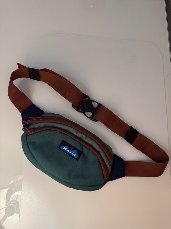 Kavu Other - Kavu Spectator Teal and Brown Waist Pack NWOT
